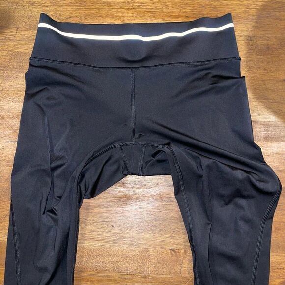 Athleta Sonic Capri Reflective Waist Black Sz M - Picture 4 of 9
